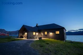BEDEHUSET Basecamp Senja - Image 2