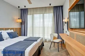 Hotel Fara - Marina Cape - Image 4