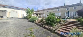 Gîtes de 2 à 11 personnes au Domaine d'USSON - Image 3