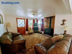 Meadow View Cabin in Wilsonia - Image 4