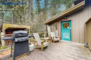 Island Artist Studio - Image 2