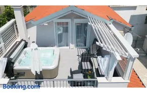 Three-Bedroom Holiday Home In Suhi Potok - Image 2