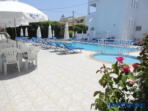 Michalis Studios & Apartments - Image 5