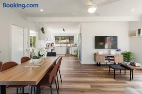 Nanda Lake House - Image 3