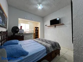 Apartamento Charmoso com Ótima Localização - Image 3