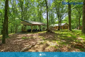 Cozy 3BR chalet w hot tub & BBQ grill - Image 1