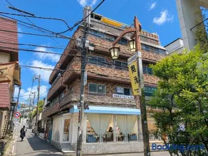 Top Floor Penthouse, 5th Floor, 8 Min Walk from JR Shibuya Sta - Image 2