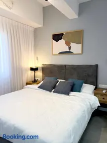 House 46 - Image 5