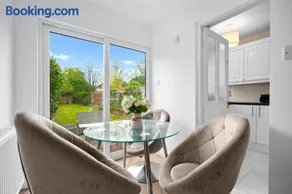 Stylish Four Bedroom House - Garden - Parking - Great Barr 110F - Image 5