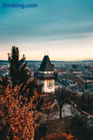 Nice Weekends Graz City Centre - Free Parking, Pets Welcome & Walk to Old Town - Mur - Kunsthaus - Image 2