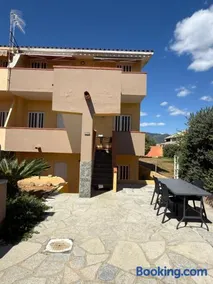 Lemon Apartments - Image 2