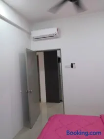 KJ Homestay Casa Kayangan - Image 2