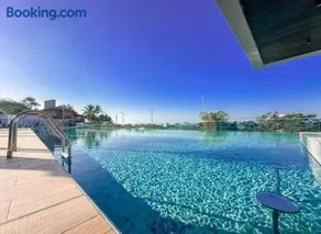 Lindo apartamento quadra mar na melhor região de Piçarras SC - Image 1
