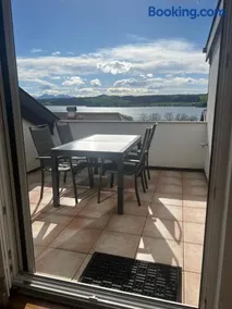Exklusive Ferienwohnung LAKEVIEW in Bestlage Mattsee, beschattbare Dachterrasse mit Panoramablick über den See - Image 3