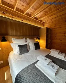 Chalet Le Familial - SPA & SAUNA - Serviettes - Peignoirs - Lits faits - Ménage inclus - Image 2