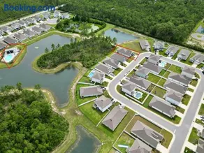 The Sandpiper Hideaway - Community Pool - Image 3
