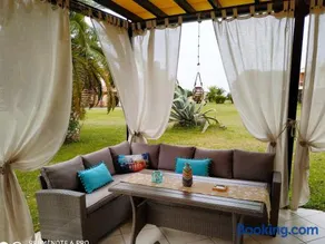 Sunny Villa Sea View by RentalsPro Services - Image 3