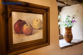 Highdown Farm Holiday Cottages - Image 2