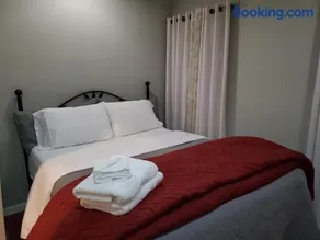 Cozy Retreat on Atlantic Ave - Image 2