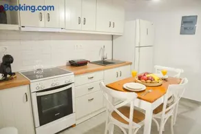 Kastro View Apartment - Image 1