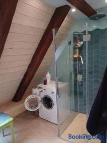 Gemütliche Gästezimmer in einem neu sanierten Fachwerkhaus - Image 3