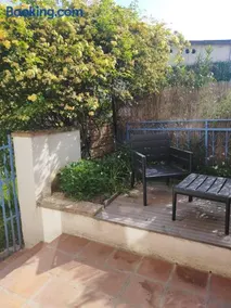 MAISONNETTE LA ROSERAIE avec terrasse proche centre ville - Image 2