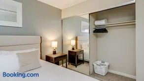 Landing - Modern Apartment with Amazing Amenities (ID7889X64) - Image 3