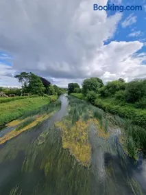 Riverside Cottage - Image 4