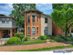 Housepitality - The Short North Getaway - Image 4
