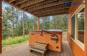 Serene Pine Foothills Cabin Hot Tub & Deck Views - Image 2