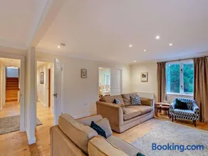 5 Bed in Grange-over-sands oc-sz593 - Image 5