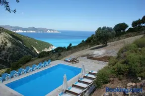 Myrtos Bay Apartments - Image 2