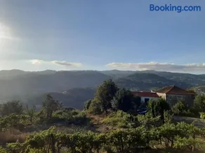 Casa em Resende com Vista Para o Rio Douro - Image 3