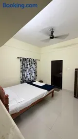 Serene Villa - Entire 2 Bedroom Cottage - Image 2