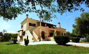 Villa Rose Garden - Image 1