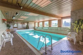 BELVITA Ferienwohnung 3 mit Hallenbad & Sauna - in ruhiger Zentrumsrandlage - Image 1