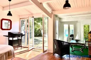 Ferienhaus mit Pool und Garten - Image 2