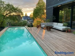 Poolvilla - Image 1