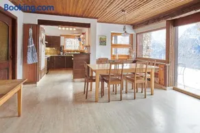 Appartement de vacances entièrement équipé avec barbecue et jardin - Image 4