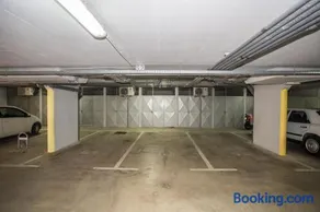 Apartment Dora near Sea and Center with Private Garage - Image 1