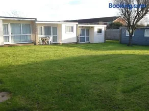 Lovely Chalet 41 Burmuda Park Newport Hemsby - Image 3