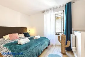 Sunny & Calm 2-Room Apartment in the Heart of Biot - Image 2
