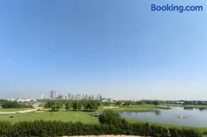 Lux Golf Views 3 BR in Emirates Hills - Image 2