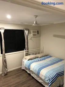 Private Bedroom in Sharehouse - Image 4