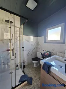 Appartement T2 3 étoiles, agréable avec jardin, plage à pied - Image 4