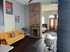Modern Condo 3 - Image 2