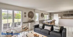 Villa les Ebihens piscine intérieure 14 personnes - Image 4