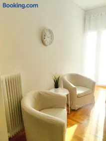 Apartments near Nearchos Cultural Center - Image 5