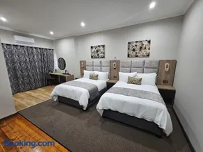 Luxe Musgrave Boutique Hotel - Image 4