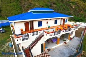BADONI Palace and Home stay - Image 1